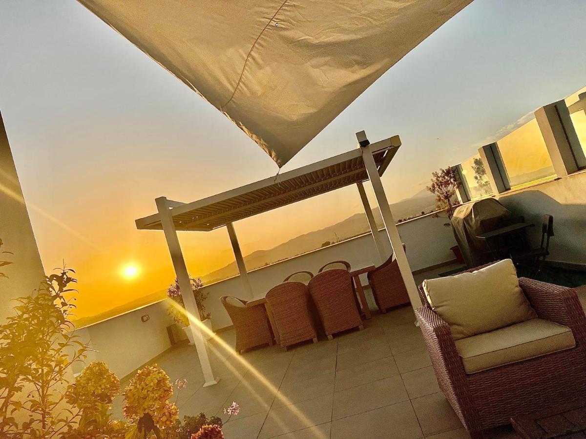 Baviera Hills Holiday Apartment كاليتا دي فيليز المظهر الخارجي الصورة